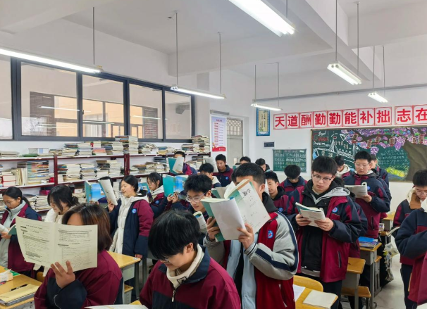 孩子们的睡觉无疑更重要学习模式的选择本可更多元和灵活 孩子们的睡觉无疑更重要学习模式的选择本可更多元和灵活